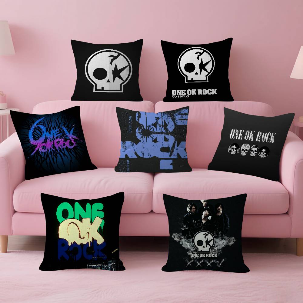 Home Textiles Logo - غطاء وسادة بتصميم شعار ONE OK