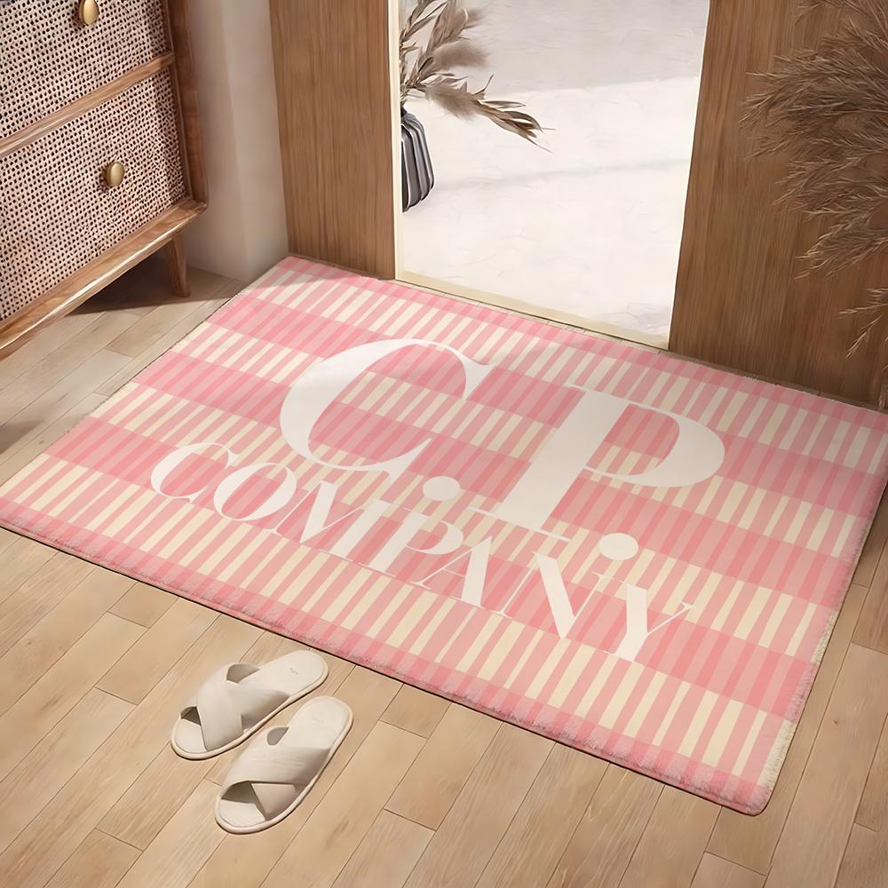 Home Textiles Company - سجادة أرضية من ماركة C-P-Company، سجادة