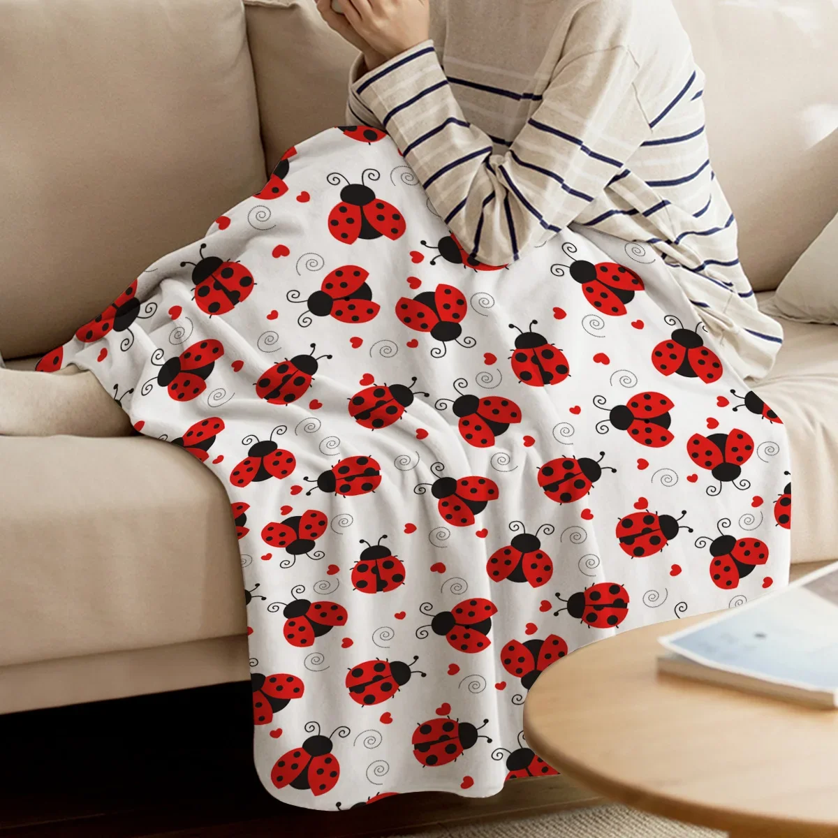 بطانية سرير من الصوف - خفيفة ا - مراجعة Home Textiles Super Soft وسعره