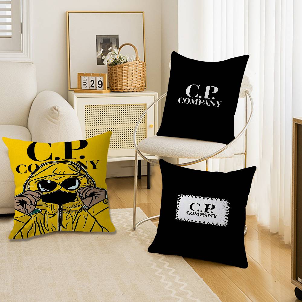 أغطية وسائد من العلامة التجاري - مراجعة Home Textiles Company وسعره
