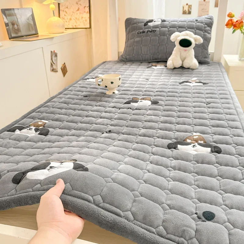 مرتبة سرير دافئة مطبوعة برسوم  - مراجعة Home Textiles Super Soft وسعره